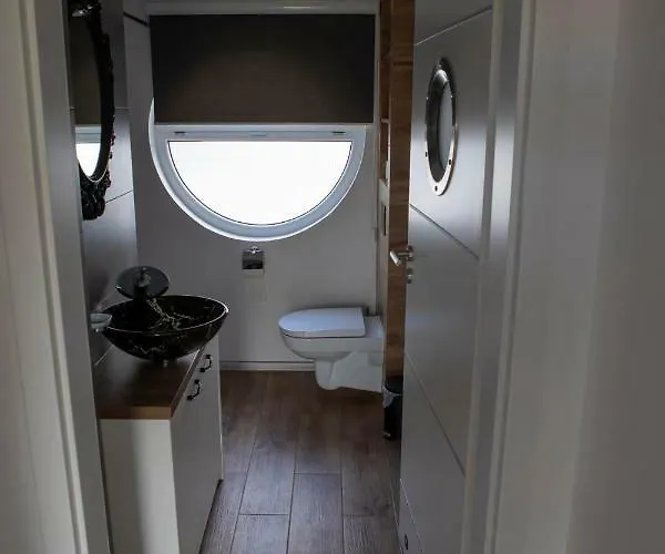 Jastrzebia Marina - Komfortowe Caloroczne * Jastrzębia Góra